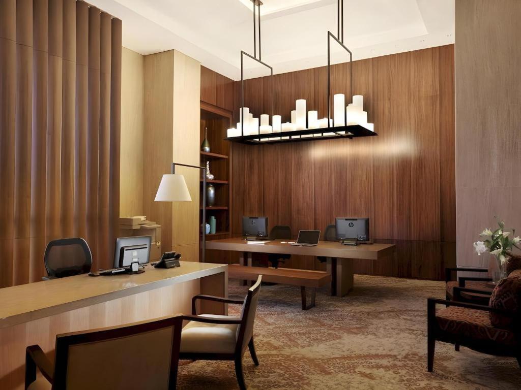 Hotel Tentrem יוגיאקרטה מראה חיצוני תמונה