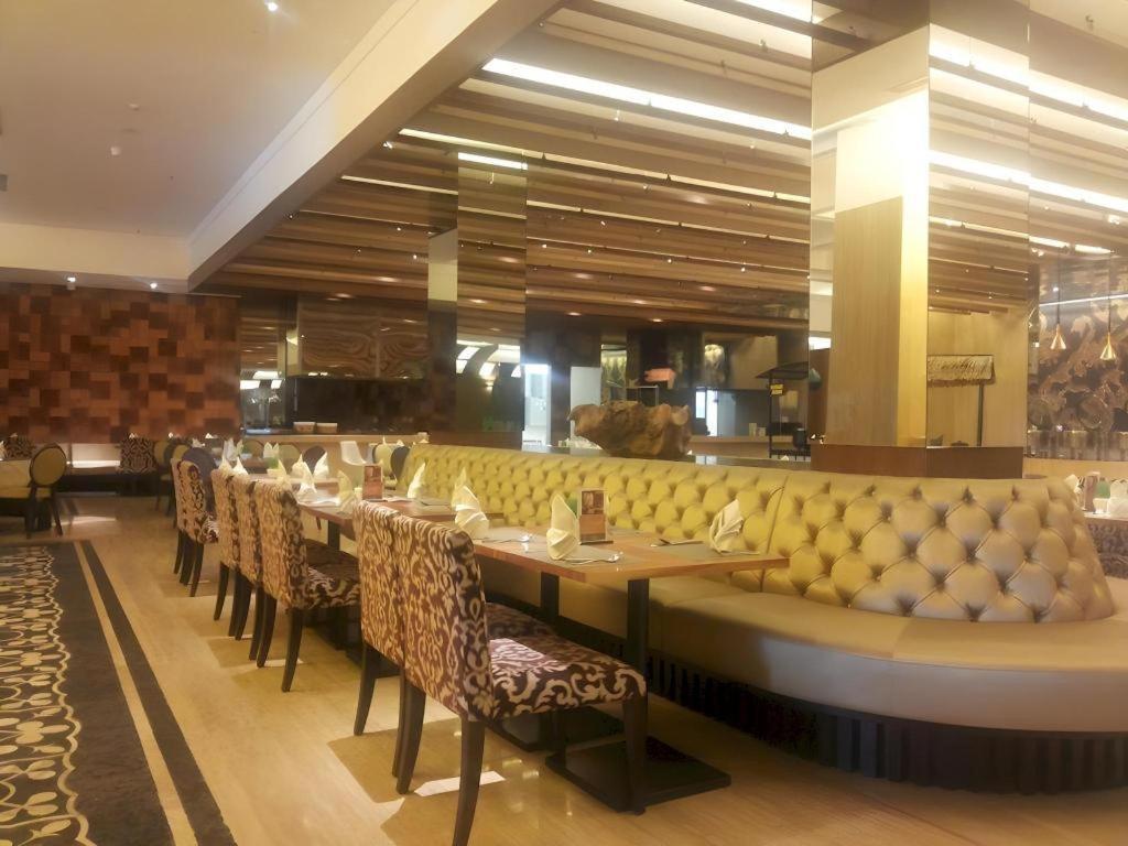 Hotel Tentrem יוגיאקרטה מראה חיצוני תמונה