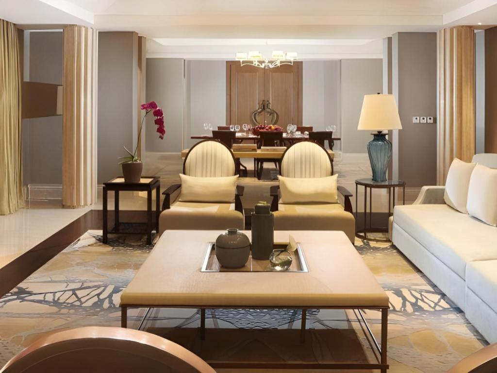 Hotel Tentrem יוגיאקרטה מראה חיצוני תמונה