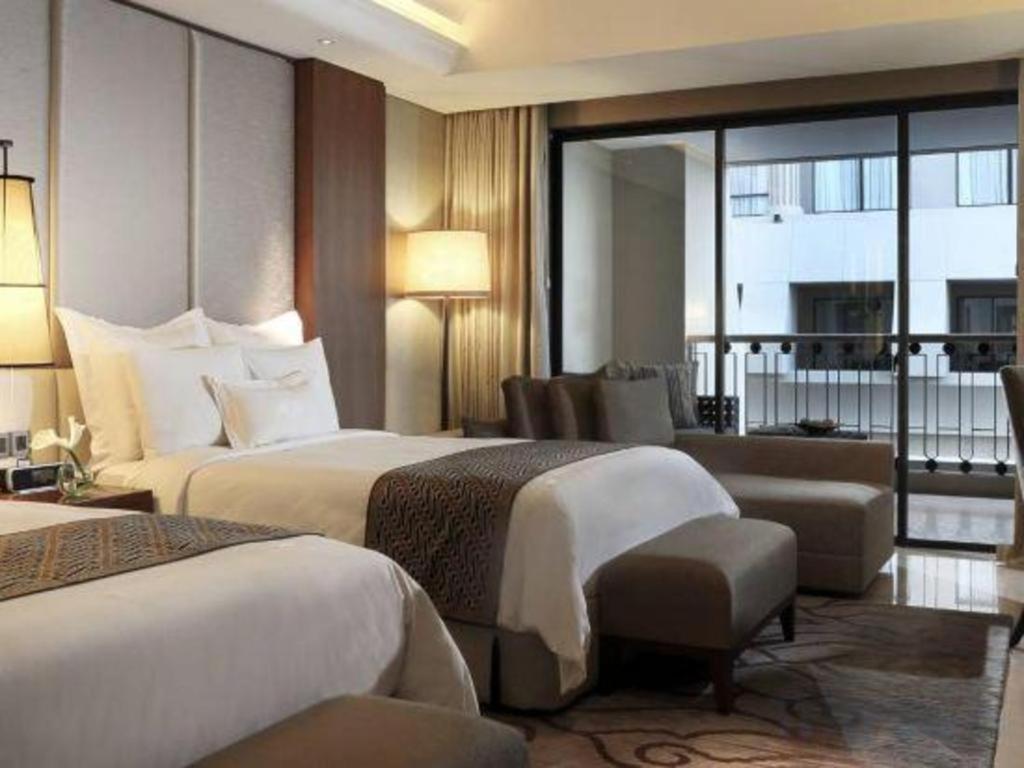 Hotel Tentrem יוגיאקרטה מראה חיצוני תמונה