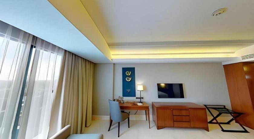 Hotel Tentrem יוגיאקרטה מראה חיצוני תמונה