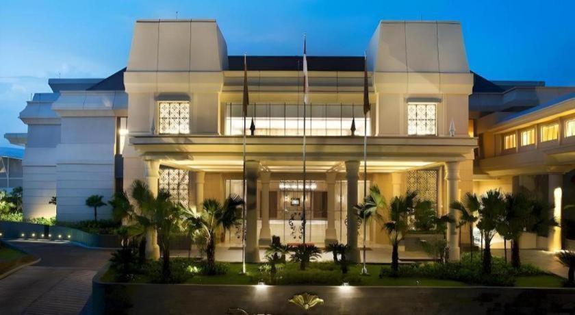 Hotel Tentrem יוגיאקרטה מראה חיצוני תמונה