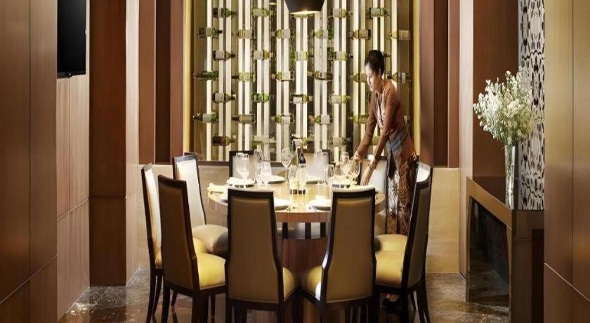 Hotel Tentrem יוגיאקרטה מראה חיצוני תמונה