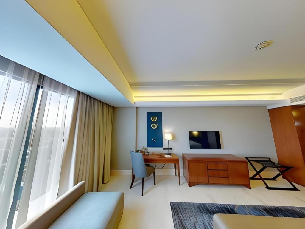 Hotel Tentrem יוגיאקרטה מראה חיצוני תמונה