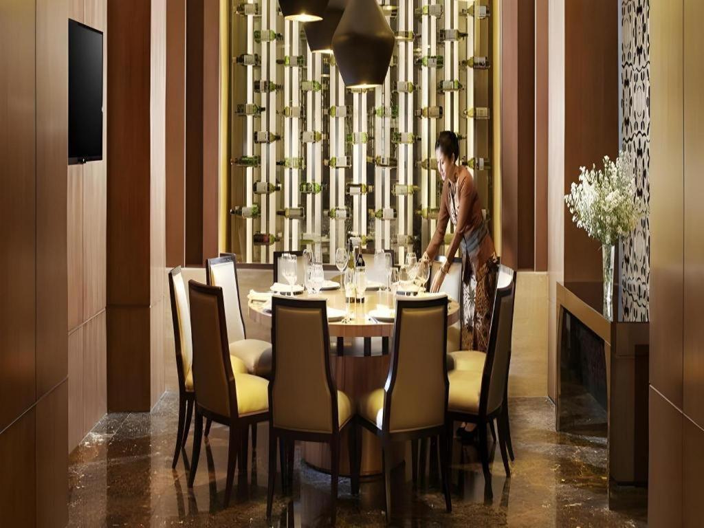 Hotel Tentrem יוגיאקרטה מראה חיצוני תמונה